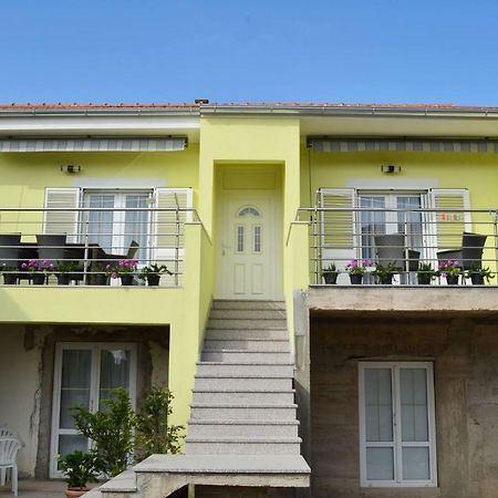 Apartman Rosa Pirovac Esterno foto