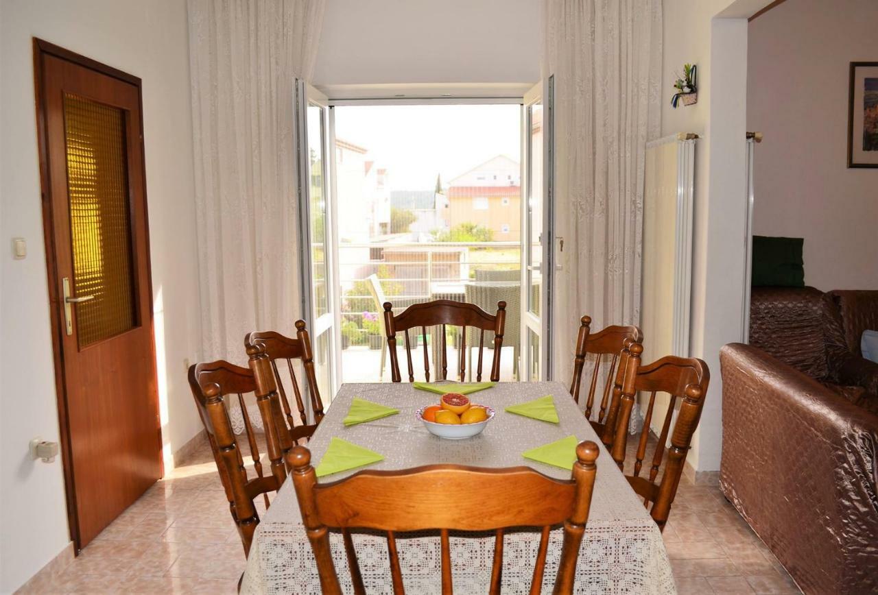 Apartman Rosa Pirovac Esterno foto