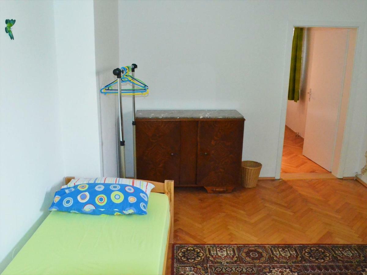 Apartman Rosa Pirovac Esterno foto