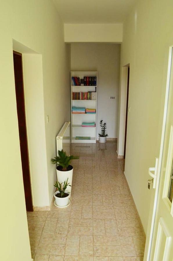 Apartman Rosa Pirovac Esterno foto